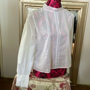Loft White long sleeve  blouse size MP Pre-owned, great condition.